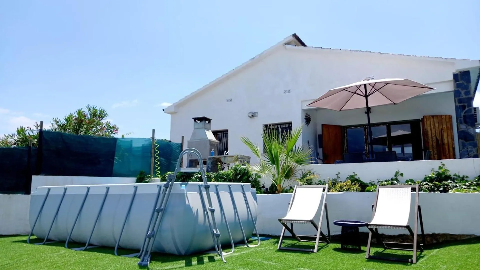 Hauzify I Ca La Nena Morena location
